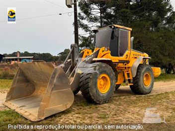 Pá Carregadeira Volvo L120 F