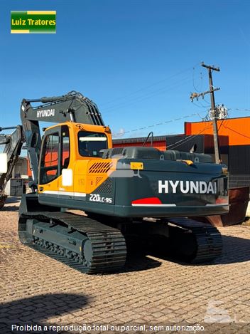 Escavadeira Hyundai R220LC-9S