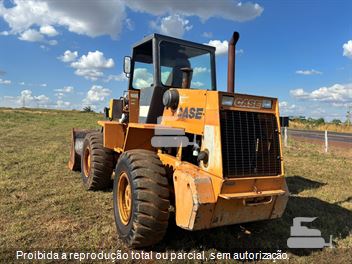 Pá Carregadeira Case W20E