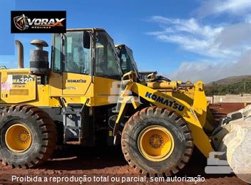 Pá Carregadeira Komatsu WA320