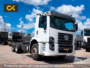 Caminhão Volkswagen 24-280 E Constellation 6x2 2p (Diesel)(E5)