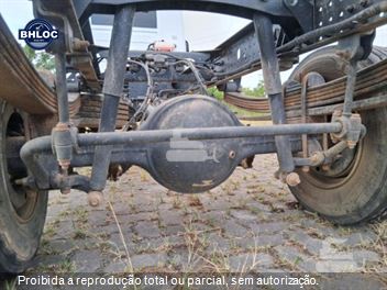 Caminhão Volkswagen 11-180 Delivery 2p (diesel)(E5)