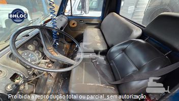 Caminhão Volkswagen 14-140 3-Eixos 2p (diesel)