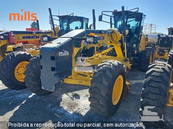 Motoniveladora Komatsu GD655-5