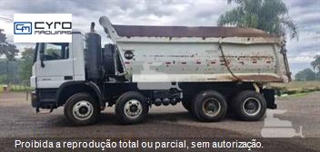Caminhão Mercedes-Benz Actros 4844 K 8x4 2p (Diesel) (E5)