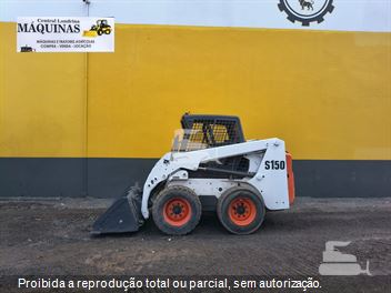 Mini-Carregadeira Bobcat S150