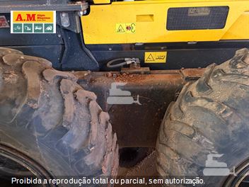 Motoniveladora New Holland RG170B