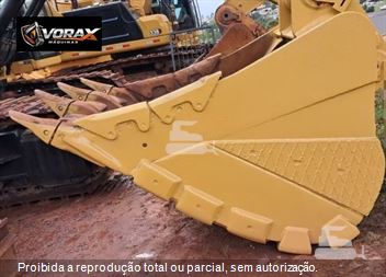 Escavadeira Caterpillar 336