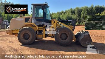 Pá Carregadeira New Holland W130