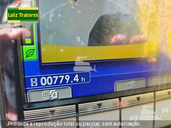 Escavadeira Komatsu PC210