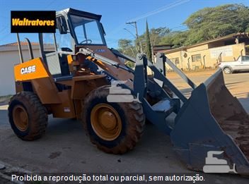 Pá Carregadeira Case W20E