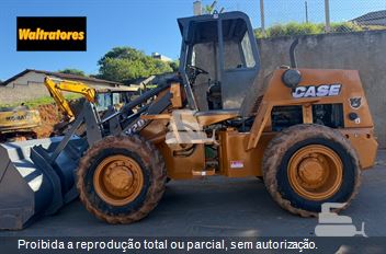 Pá Carregadeira Case W20E
