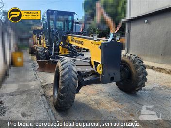 Motoniveladora New Holland RG170B