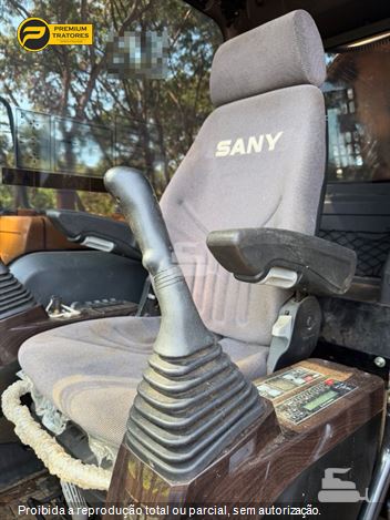Escavadeira Sany SY135C