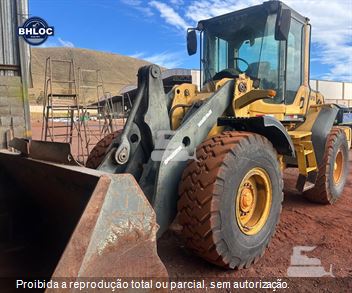 Pá Carregadeira Volvo L90F
