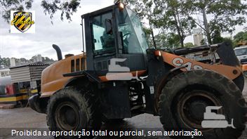 Pá Carregadeira Case 621E