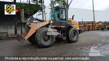 Pá Carregadeira Case 621E