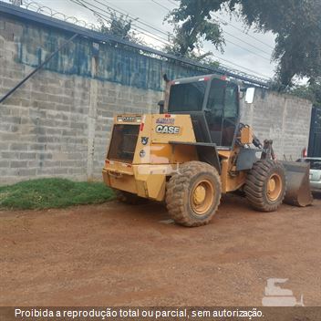 Pá Carregadeira Case W20E