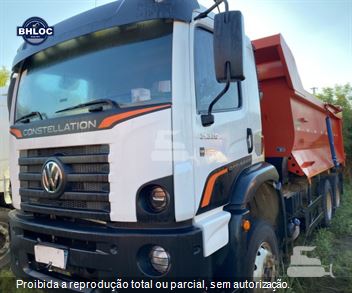 Caminhão Volkswagen 31-320 E Constellation 6x4 3-Eixos 2p (Diesel)