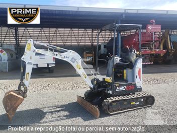 Mini-Escavadeira Bobcat E20