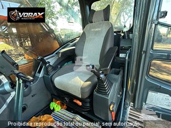Escavadeira Hyundai R220LC-9