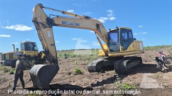 Escavadeira Komatsu PC160