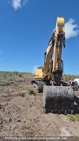 Escavadeira Komatsu PC160