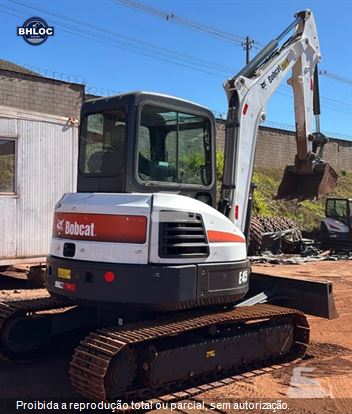 Mini-Escavadeira Bobcat E45
