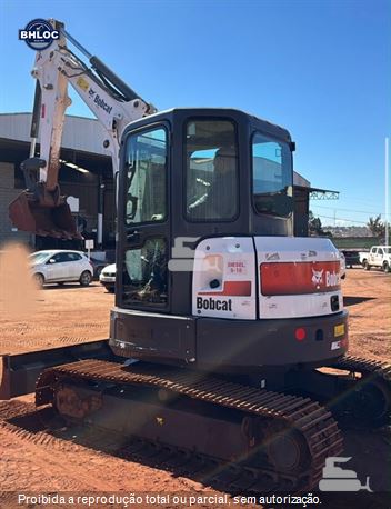 Mini-Escavadeira Bobcat E45