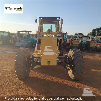 Motoniveladora New Holland RG140B