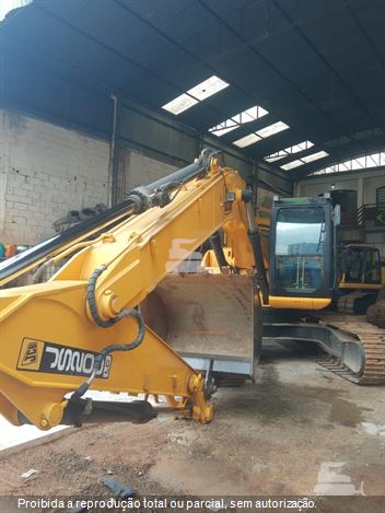 Escavadeira JCB JS200