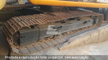 Escavadeira JCB JS200