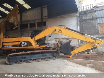Escavadeira JCB JS200