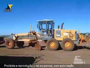 Motoniveladora Komatsu GD555-3