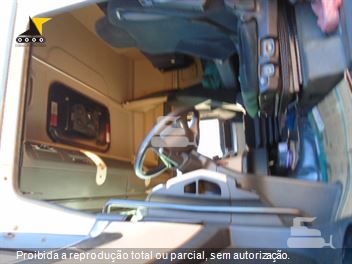 Caminhão MAN TGX 28.440 6x2 2p (Diesel)(E5)