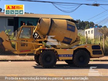 Auto Betoneira Carmix 2.5 TT
