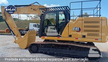 Escavadeira Caterpillar 320