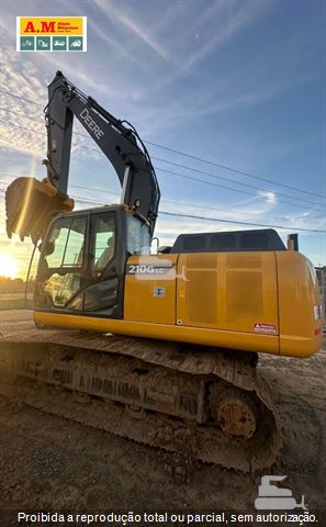 Escavadeira John Deere 210GLC