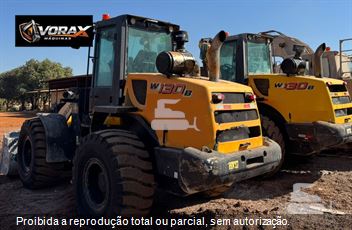 Pá Carregadeira New Holland W130 B