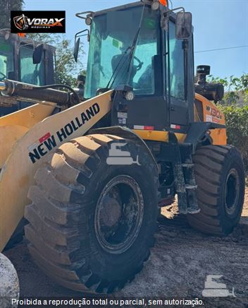 Pá Carregadeira New Holland W130 B