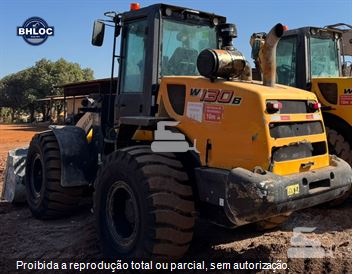 Pá Carregadeira New Holland W130 B