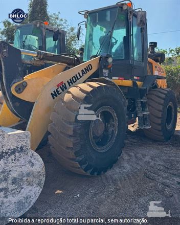 Pá Carregadeira New Holland W130 B