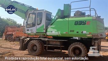 Escavadeira Sennebogen 835