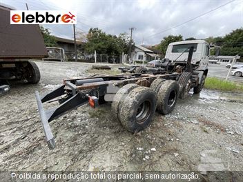Caminhão Volkswagen 26-260 E Constellation 6x4 3-Eixos 2p (Diesel)