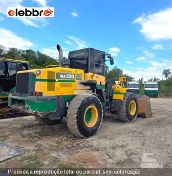 Pá Carregadeira Komatsu WA320