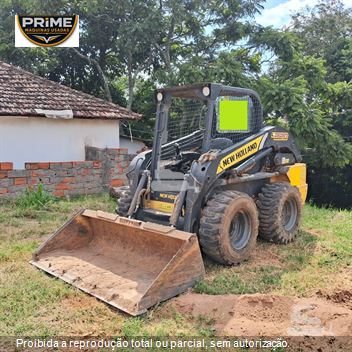 Mini-Carregadeira New Holland L218