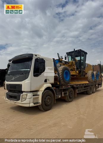Caminhão Volvo VM 330 8x2 2p (Diesel) (E5)
