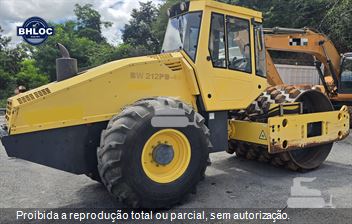 Rolo Compactador Bomag BW 212 D-40