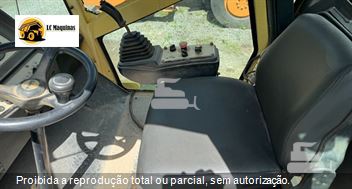 Rolo Compactador Bomag BW 212 D-40