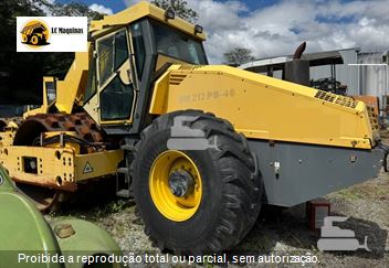 Rolo Compactador Bomag BW 212 D-40